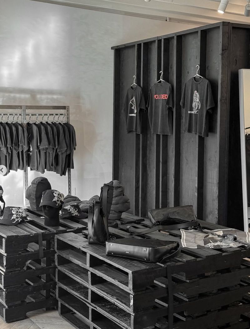SOMAR pop-up retail build in Los Angeles